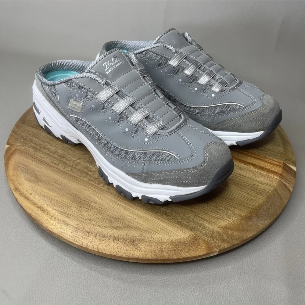 Skechers Shoes Womens 10 Gray White Sneaker Casual Slip On D'Lites Memory Foam